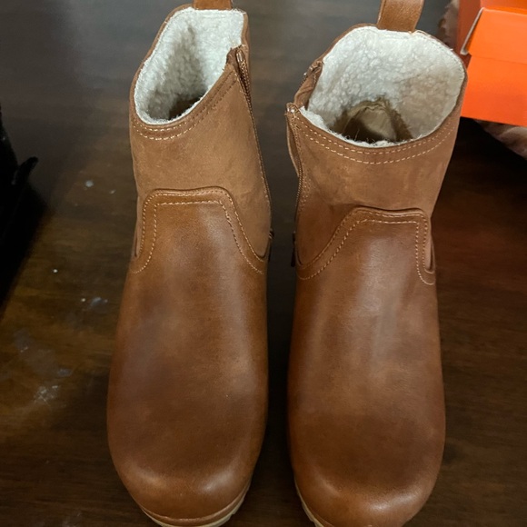 Universal Threads Bootie - Picture 2 of 4